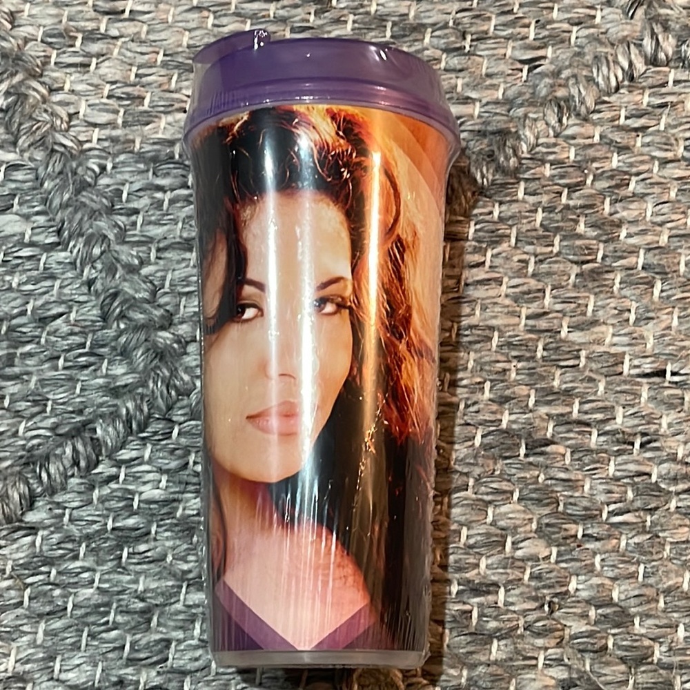 Selena cup